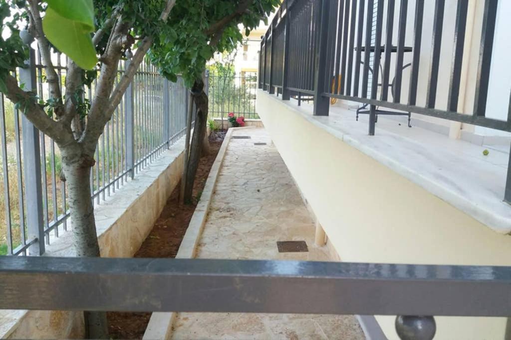 New, Modern, Bright And Independent Apartment 83 M2, With Garden, 5Min To The Beach And The City Center Каламата Экстерьер фото